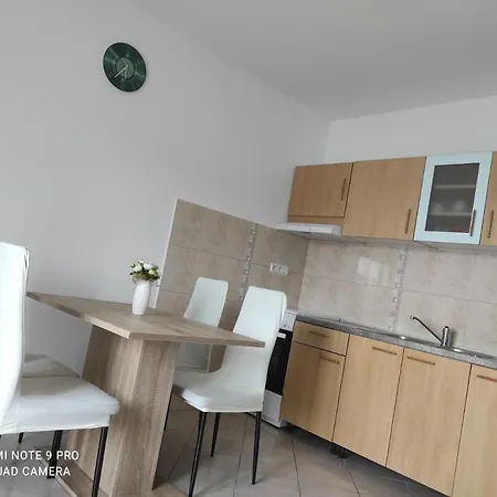 Suha Apartment Kali